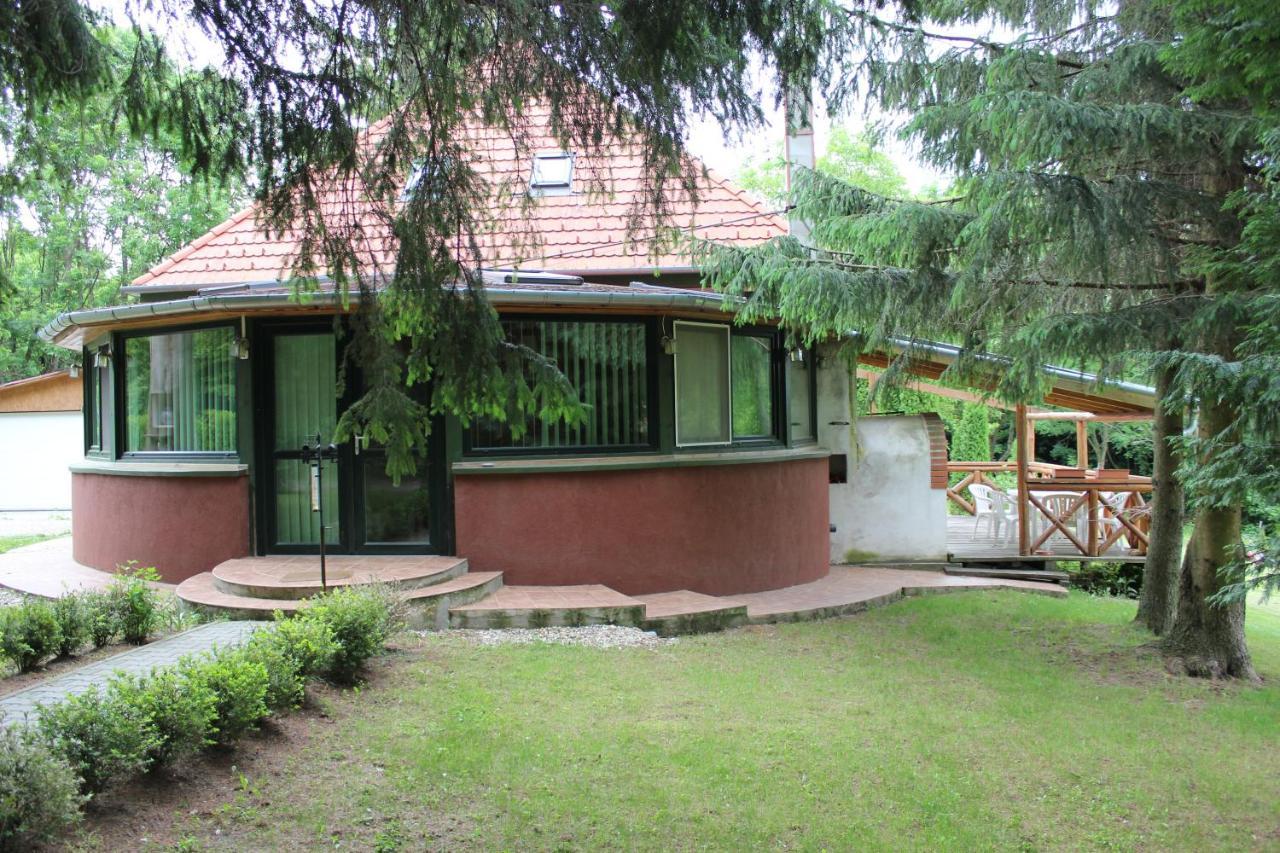 Bed and Breakfast Nagy-Magyarország Park Isztimér Esterno foto