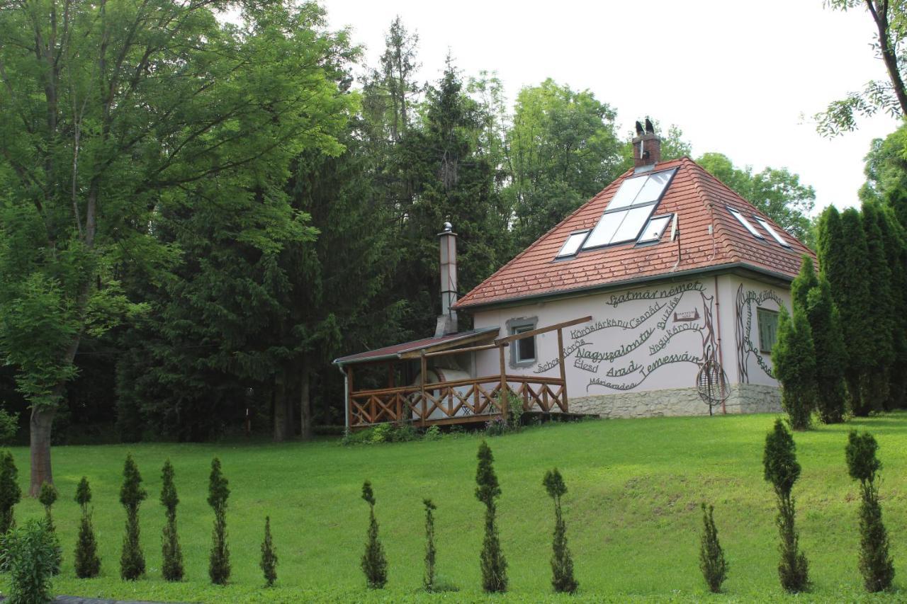 Bed and Breakfast Nagy-Magyarország Park Isztimér Esterno foto